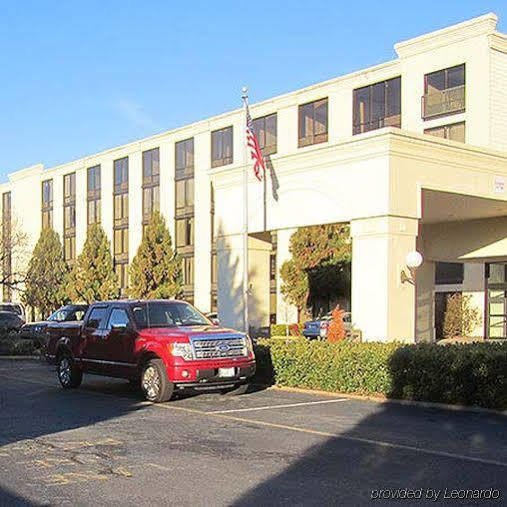 Hotel I-64 Richmond Dumbarton Extérieur photo